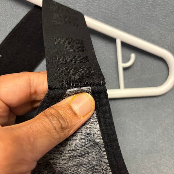 Vicotria's Secret Pink Sports Bra No Padding! Yoga Exercise Workout Gym Strong - Picture 2 of 8